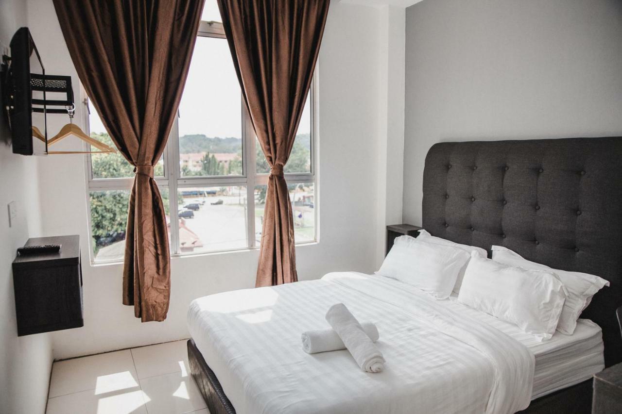 Phoenix Hotel Гуа-Мусанг Екстер'єр фото