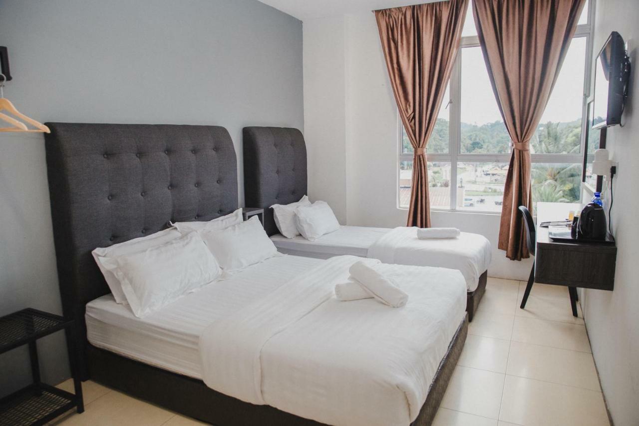Phoenix Hotel Гуа-Мусанг Екстер'єр фото