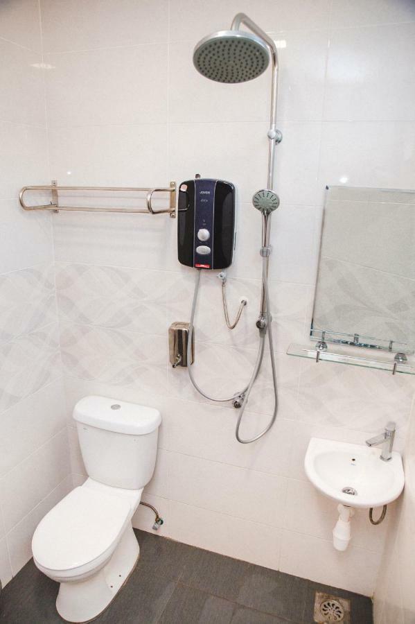 Phoenix Hotel Гуа-Мусанг Екстер'єр фото