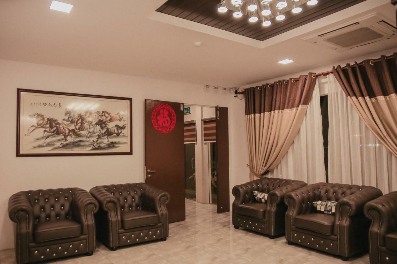 Phoenix Hotel Гуа-Мусанг Екстер'єр фото
